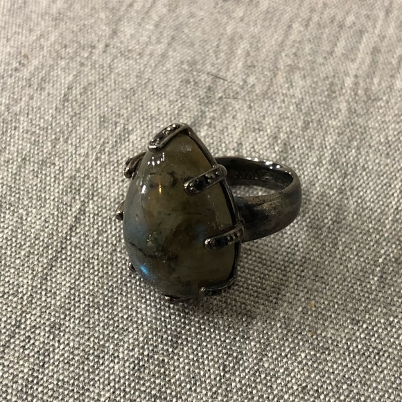 SEMI-PRECIOUS TEAR DROP STONE STATEMENT RING - Picture 2 of 2